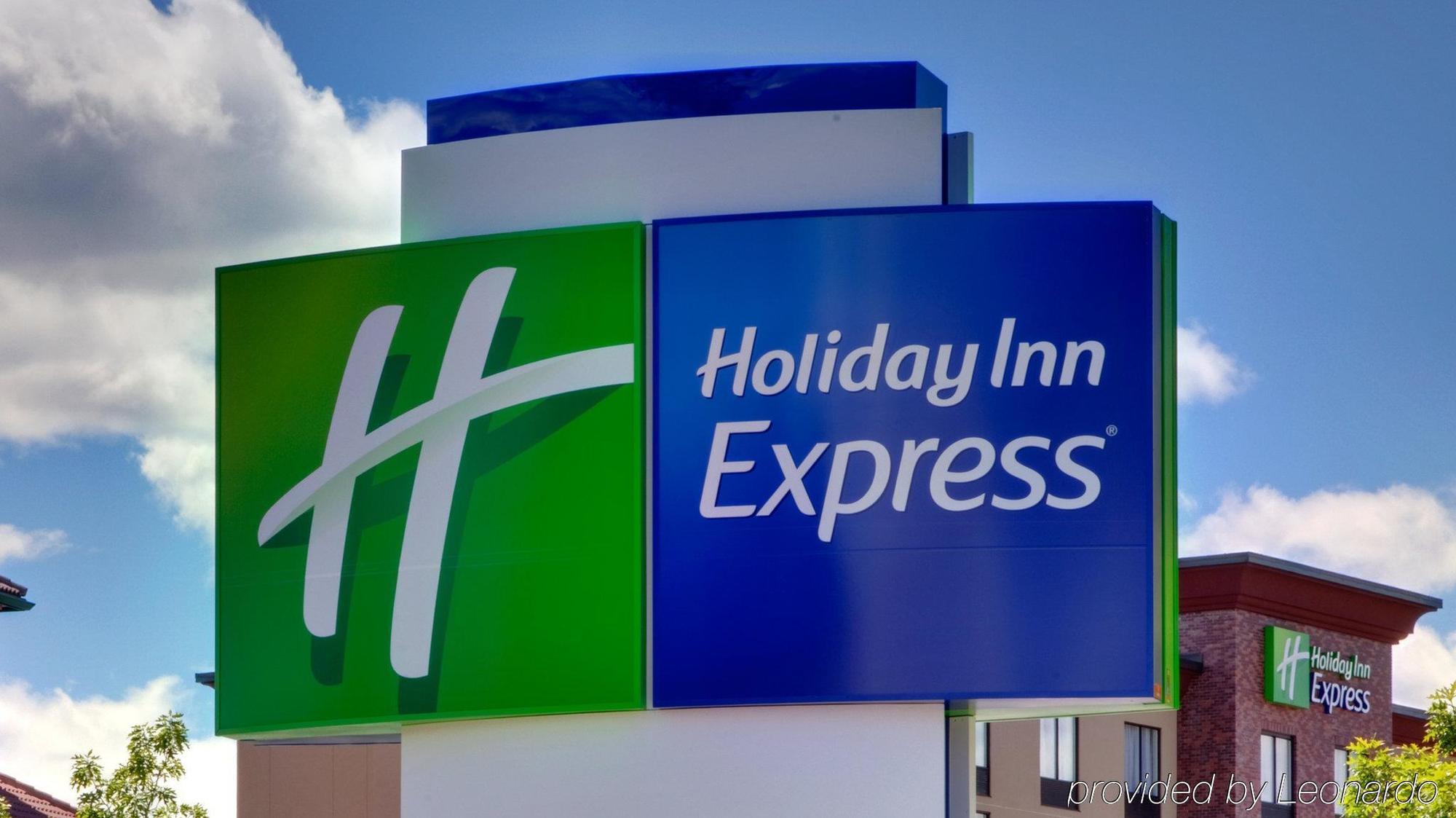 Holiday Inn Express & Suites Halifax - Bedford By Ihg Ngoại thất bức ảnh