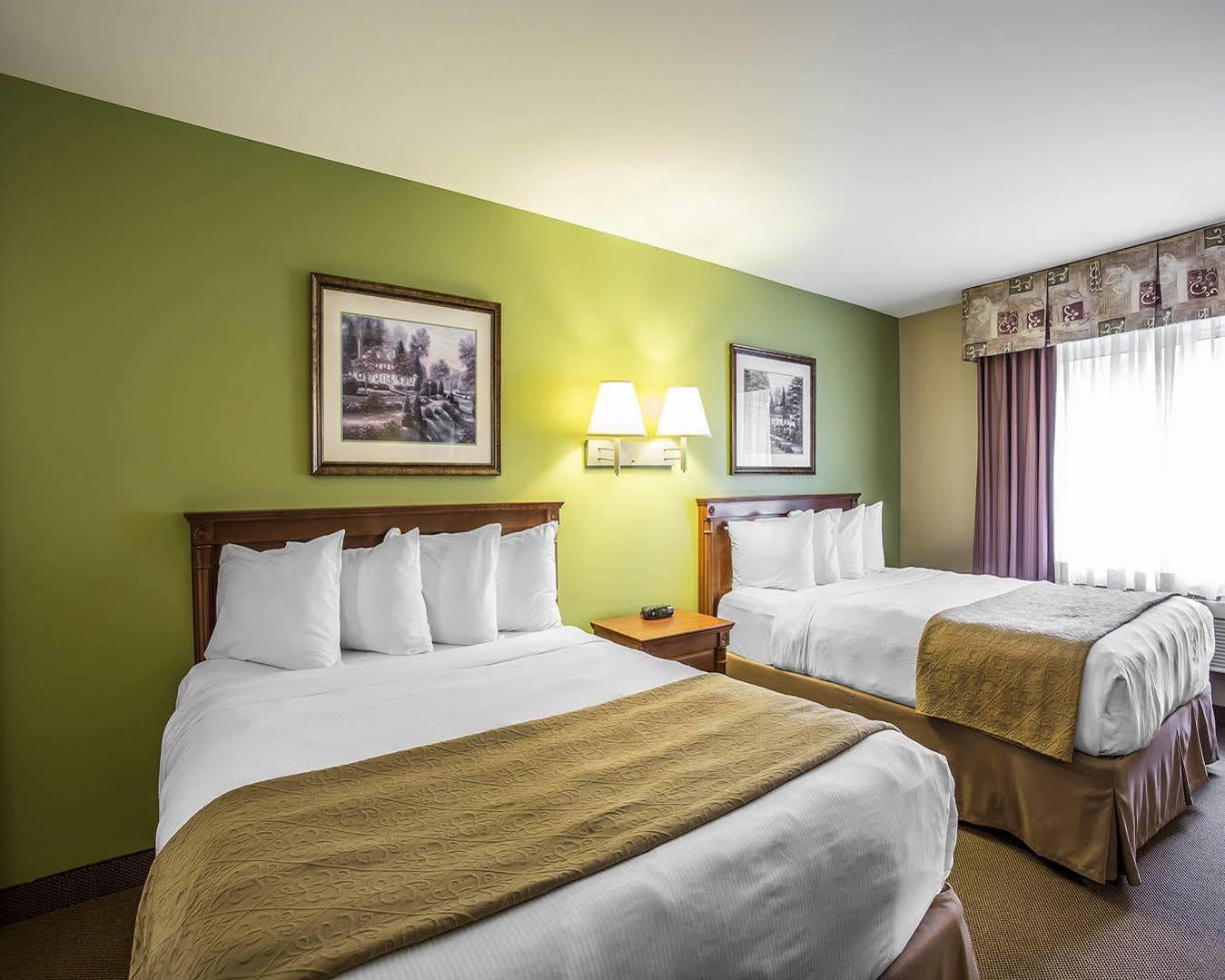 Holiday Inn Express & Suites Halifax - Bedford By Ihg Ngoại thất bức ảnh