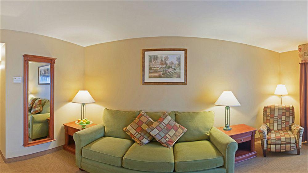 Holiday Inn Express & Suites Halifax - Bedford By Ihg Ngoại thất bức ảnh